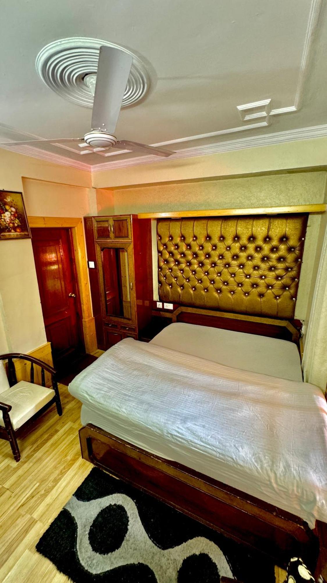 Hotel Apple Regency Шімла Екстер'єр фото